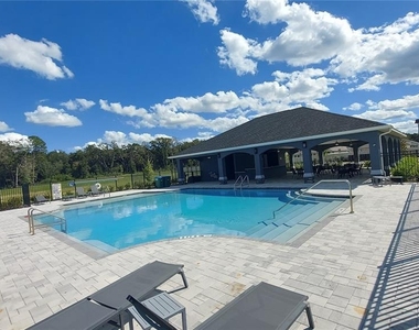 3035 Ne 20th Terrace - Photo Thumbnail 17