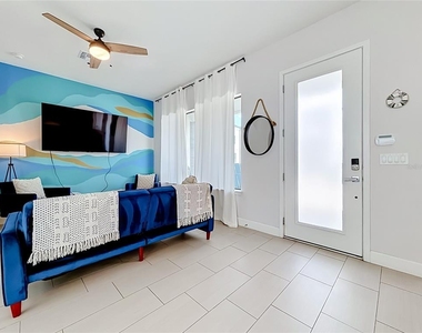 235 Villa Domani Circle - Photo Thumbnail 5