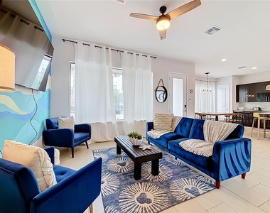 235 Villa Domani Circle - Photo Thumbnail 7