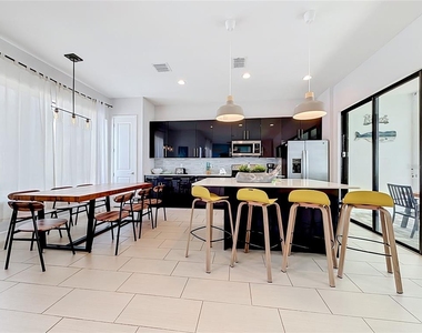 235 Villa Domani Circle - Photo Thumbnail 10