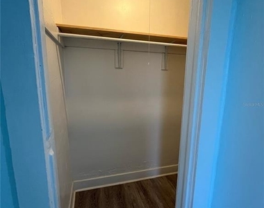704 Tennessee Street - Photo Thumbnail 5