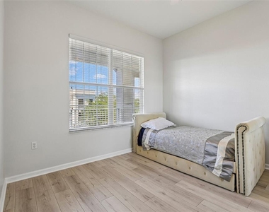2315 Upper Park Road - Photo Thumbnail 25