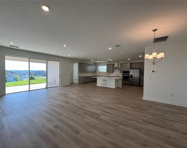 2140 Axel Street - Photo Thumbnail 8