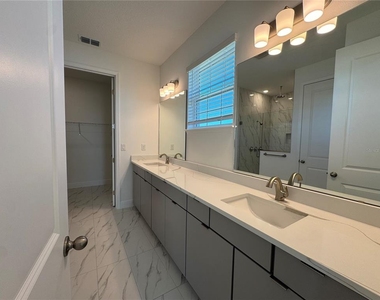 2140 Axel Street - Photo Thumbnail 22