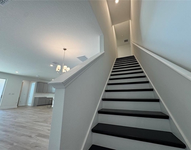 2140 Axel Street - Photo Thumbnail 26