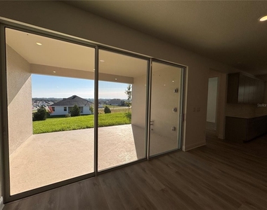 2140 Axel Street - Photo Thumbnail 16