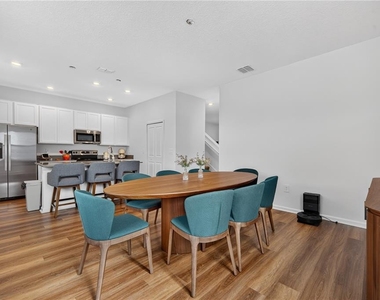 15669 Water Spring Boulevard - Photo Thumbnail 7