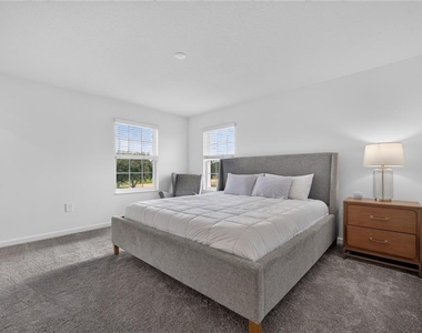 15669 Water Spring Boulevard - Photo Thumbnail 11
