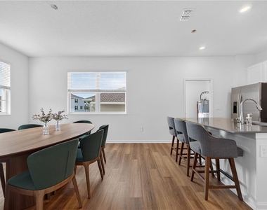 15669 Water Spring Boulevard - Photo Thumbnail 9