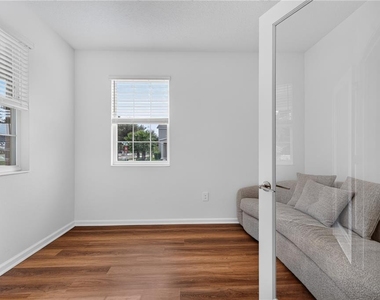 15669 Water Spring Boulevard - Photo Thumbnail 5