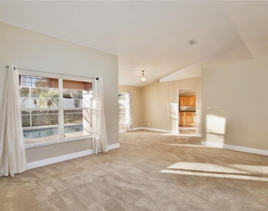 613 Canby Circle - Photo Thumbnail 3