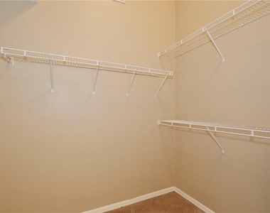 613 Canby Circle - Photo Thumbnail 14