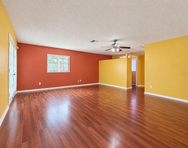 1003 W 9th Street - Photo Thumbnail 13