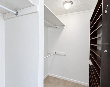 1003 W 9th Street - Photo Thumbnail 23