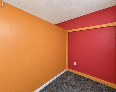 1003 W 9th Street - Photo Thumbnail 16