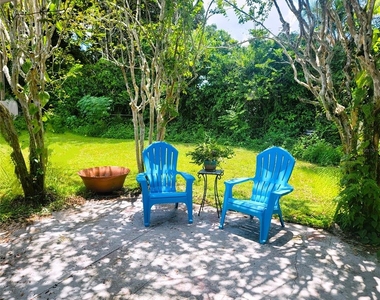 2732 Walnut Street - Photo Thumbnail 13