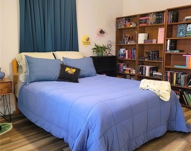 2732 Walnut Street - Photo Thumbnail 8