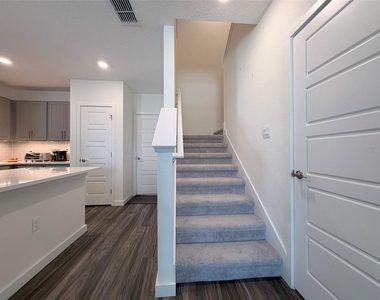 204 E Palmetto Avenue - Photo Thumbnail 9