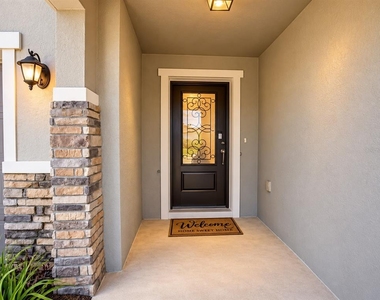 605 Sarner Pass Way - Photo Thumbnail 1