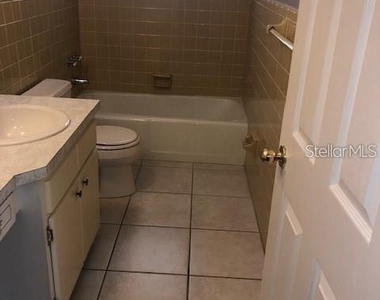 2913 Lake Louise Drive - Photo Thumbnail 6