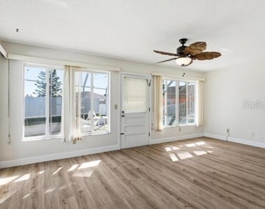 33 E Sea Harbor Drive - Photo Thumbnail 36