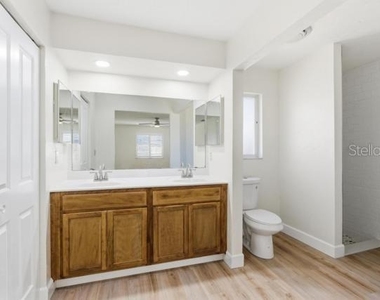 33 E Sea Harbor Drive - Photo Thumbnail 23