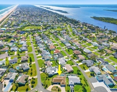 33 E Sea Harbor Drive - Photo Thumbnail 5