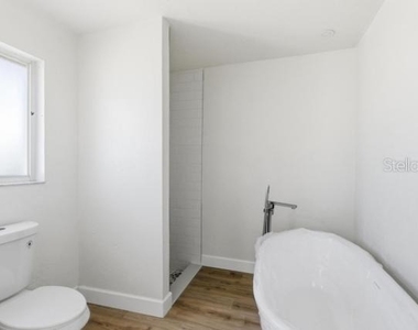 33 E Sea Harbor Drive - Photo Thumbnail 25
