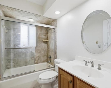 33 E Sea Harbor Drive - Photo Thumbnail 33