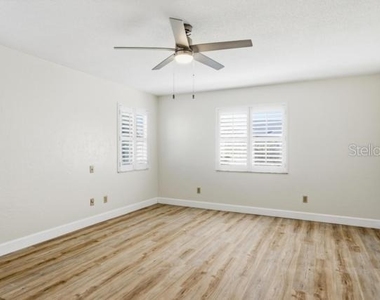 33 E Sea Harbor Drive - Photo Thumbnail 22