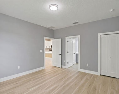 2 Buttonbush Lane - Photo Thumbnail 6