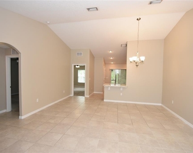88 Plain View Drive - Photo Thumbnail 6