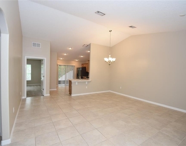 88 Plain View Drive - Photo Thumbnail 3
