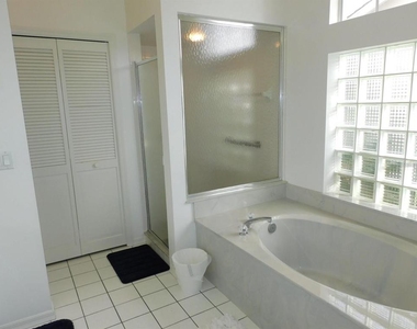 7506 Fairlinks Court - Photo Thumbnail 7