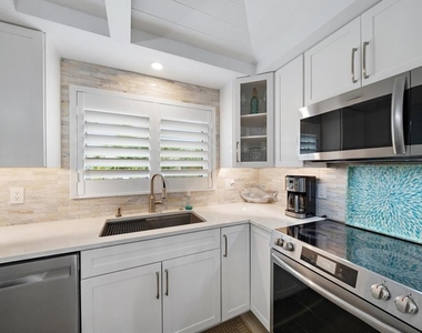 734 Spanish Drive N - Photo Thumbnail 5
