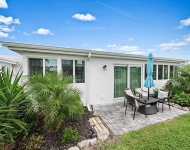 734 Spanish Drive N - Photo Thumbnail 21