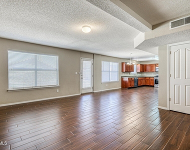 14233 Spanish Point Drive - Photo Thumbnail 11