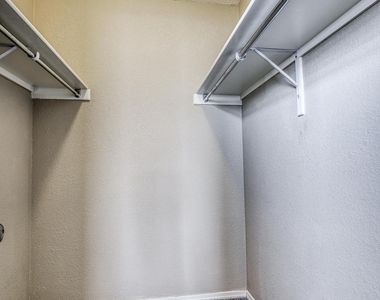 14233 Spanish Point Drive - Photo Thumbnail 41