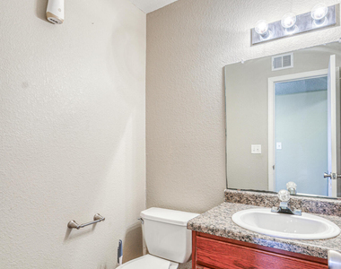 14233 Spanish Point Drive - Photo Thumbnail 30
