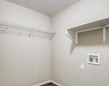 14233 Spanish Point Drive - Photo Thumbnail 33