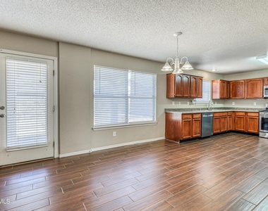14233 Spanish Point Drive - Photo Thumbnail 20