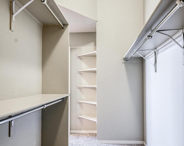 14233 Spanish Point Drive - Photo Thumbnail 42