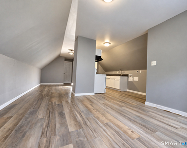 366 Sigourney Street - Photo Thumbnail 9