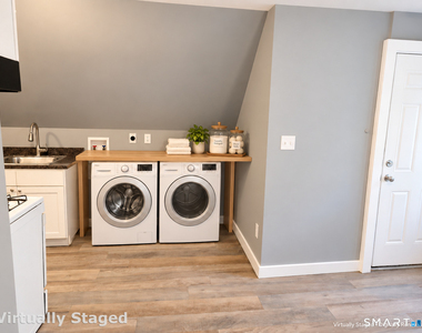 366 Sigourney Street - Photo Thumbnail 24