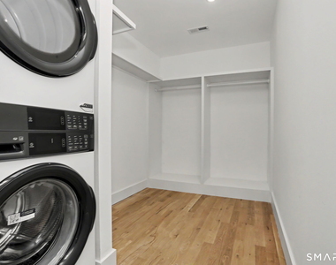 8 Benson Road - Photo Thumbnail 7