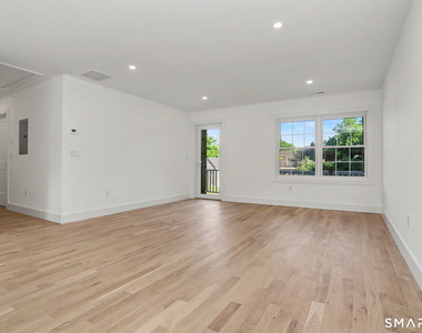 8 Benson Road - Photo Thumbnail 4