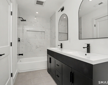 8 Benson Road - Photo Thumbnail 11