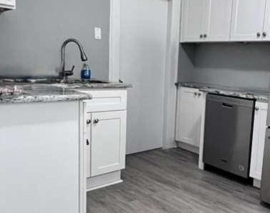 129 Quaker Lane - Photo Thumbnail 1