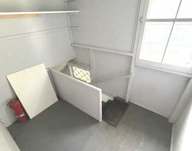 129 Quaker Lane - Photo Thumbnail 10