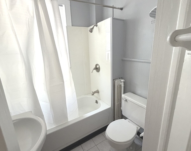 129 Quaker Lane - Photo Thumbnail 5